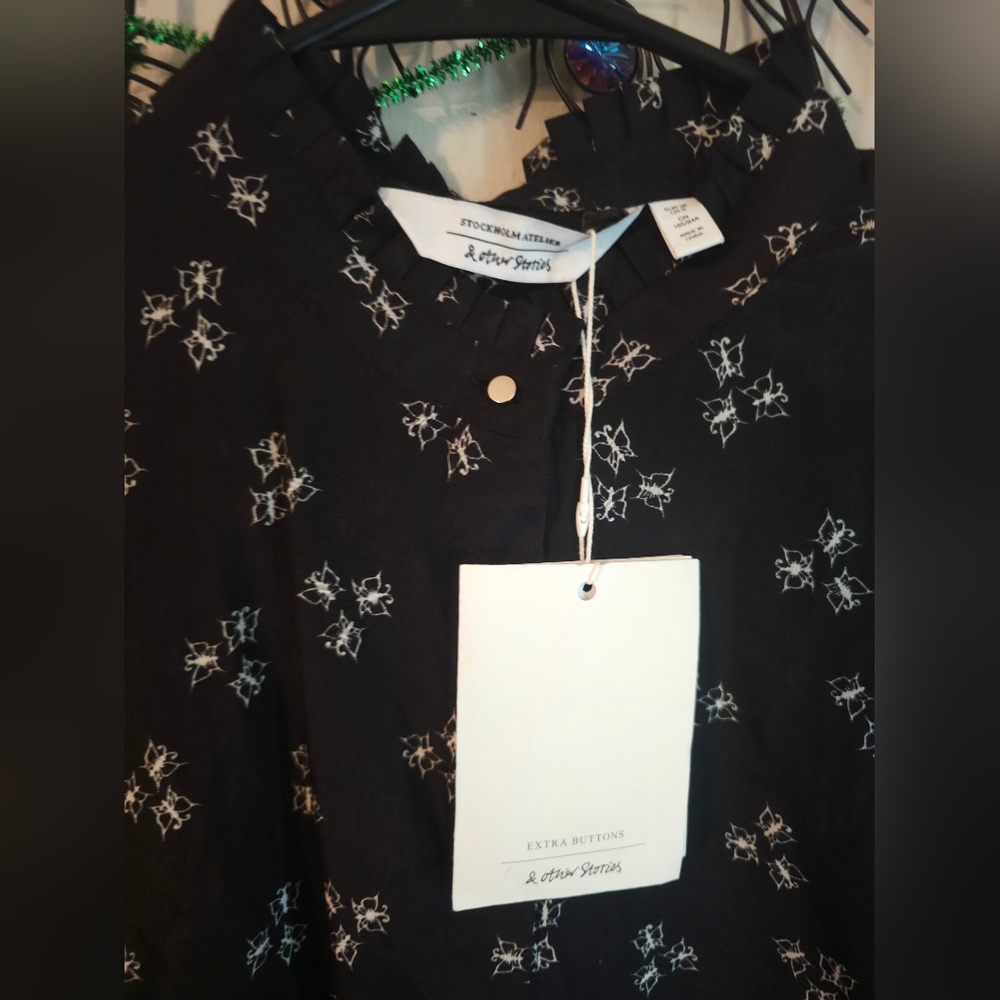 Black and White long sleeve blouse